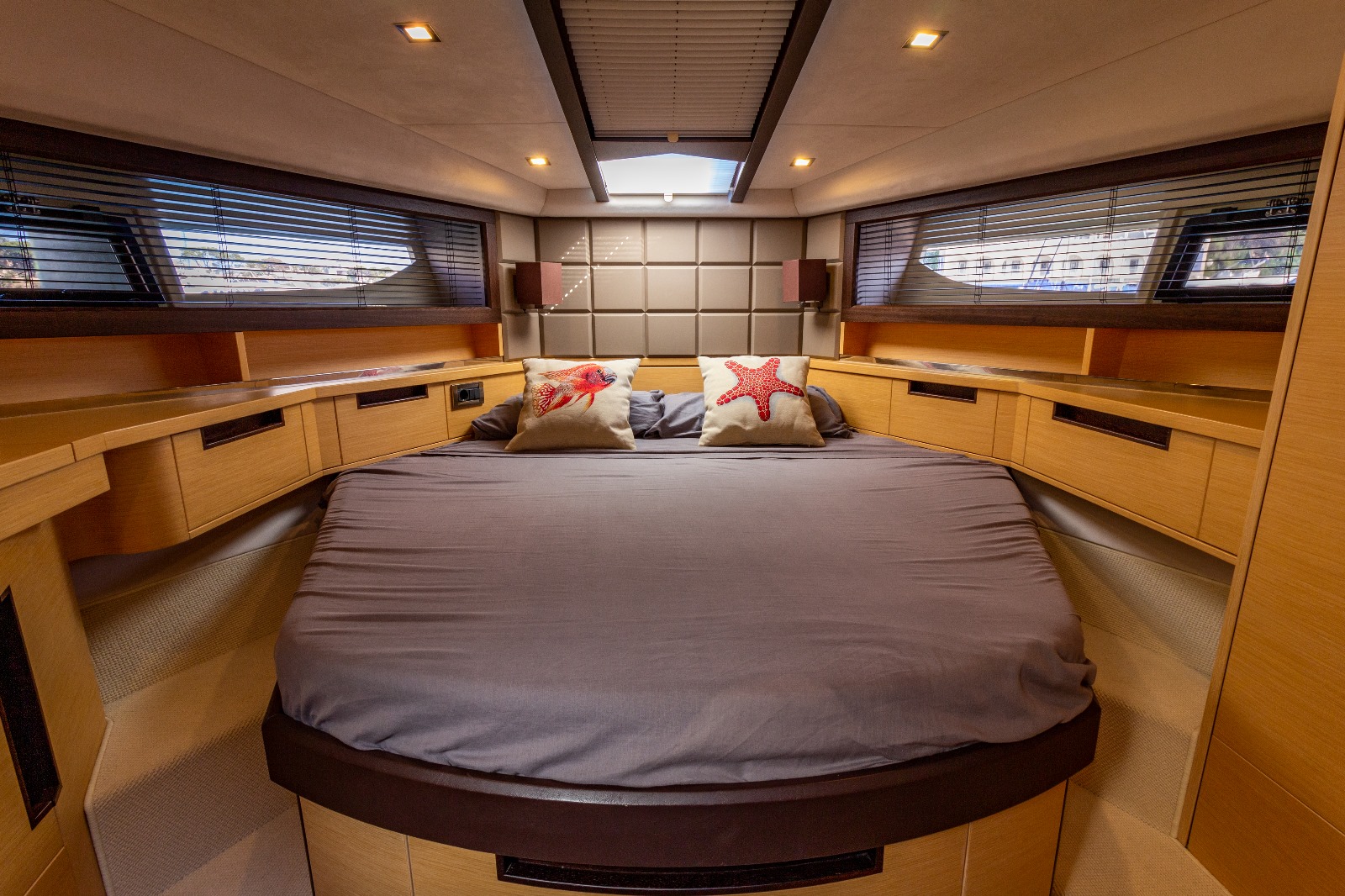 HARRY III Galeon 420 Fly en Palma de Mallorca – Alquiler Yate con Patrón - Imagen 12