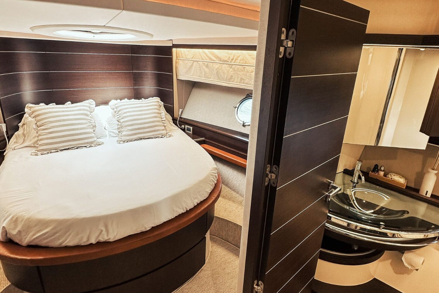 Esperanza - Azimut 68S