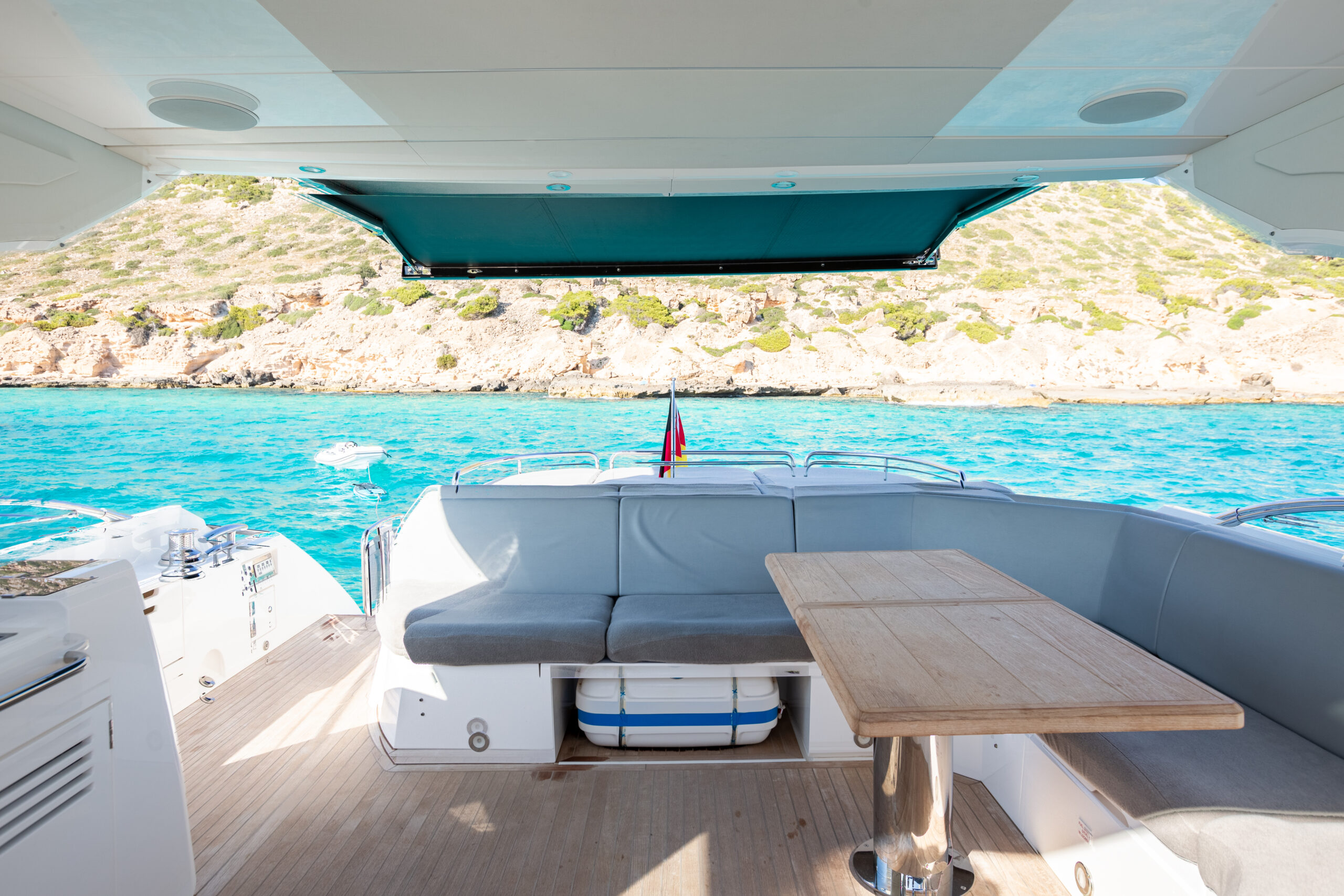 Boefje II - Sunseeker Predator 57