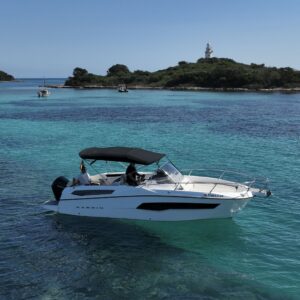 Alquiler de lancha Karnic 702 en Alcudia