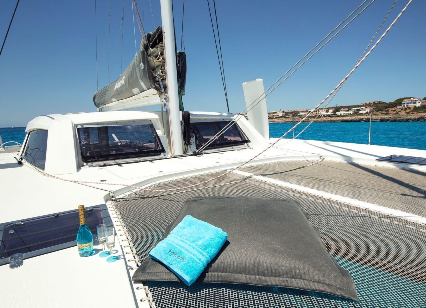 Alquila el My Ambian'C, un catamarán Catana 53