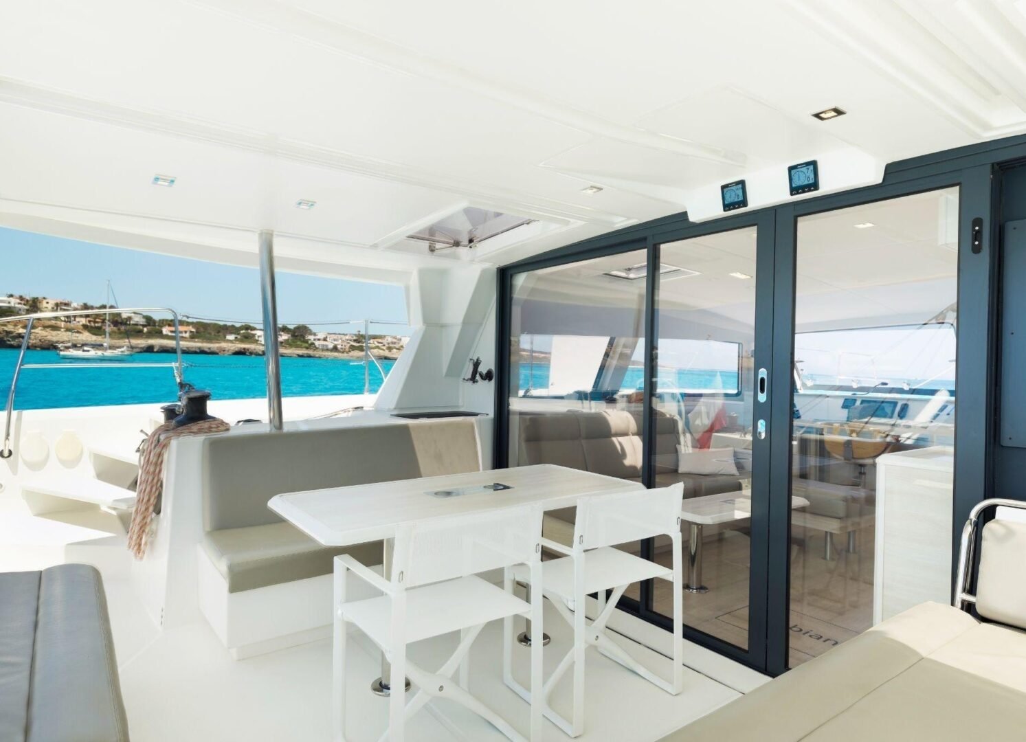 Alquila el My Ambian'C, un catamarán Catana 53
