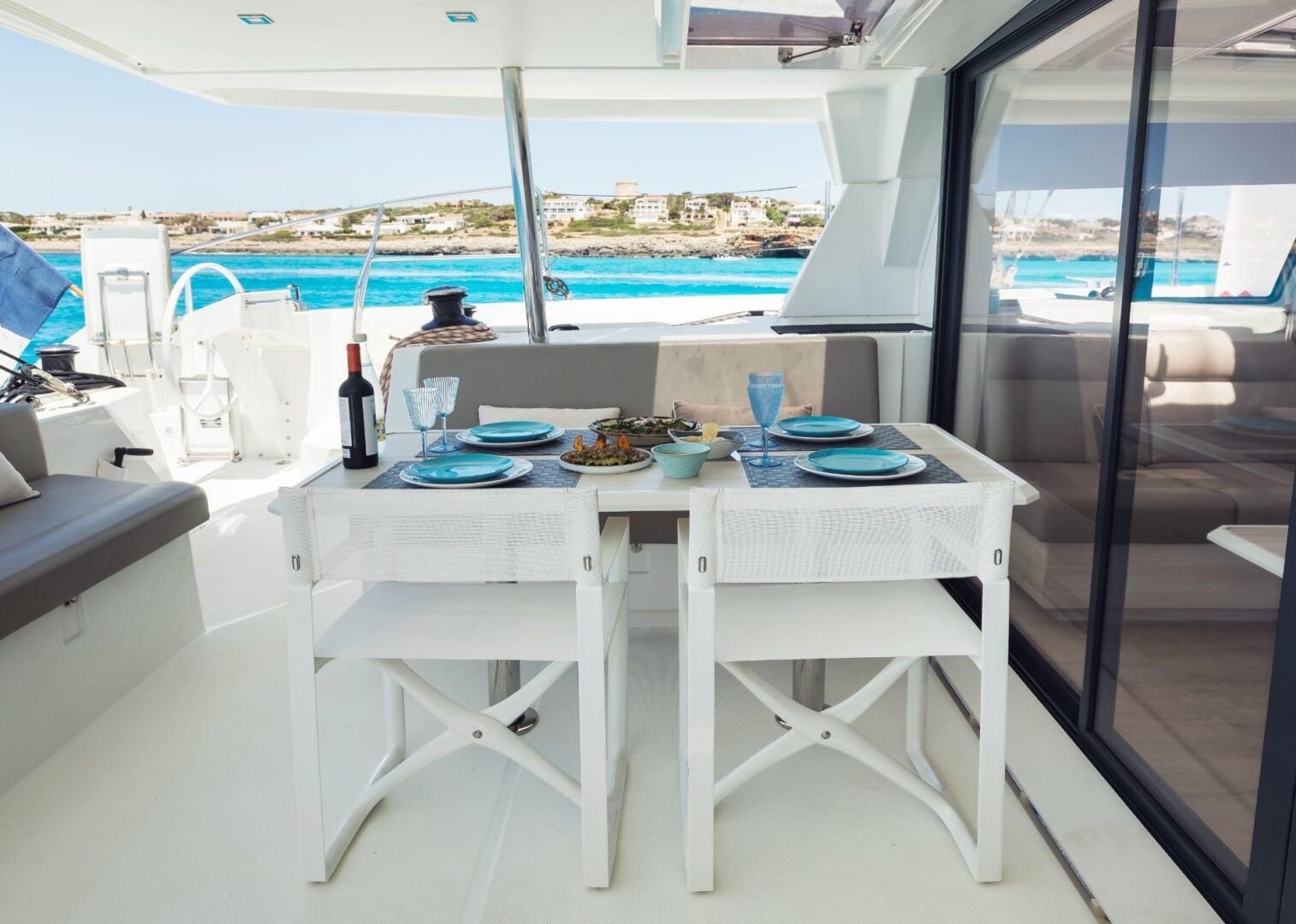 Alquila el My Ambian'C, un catamarán Catana 53