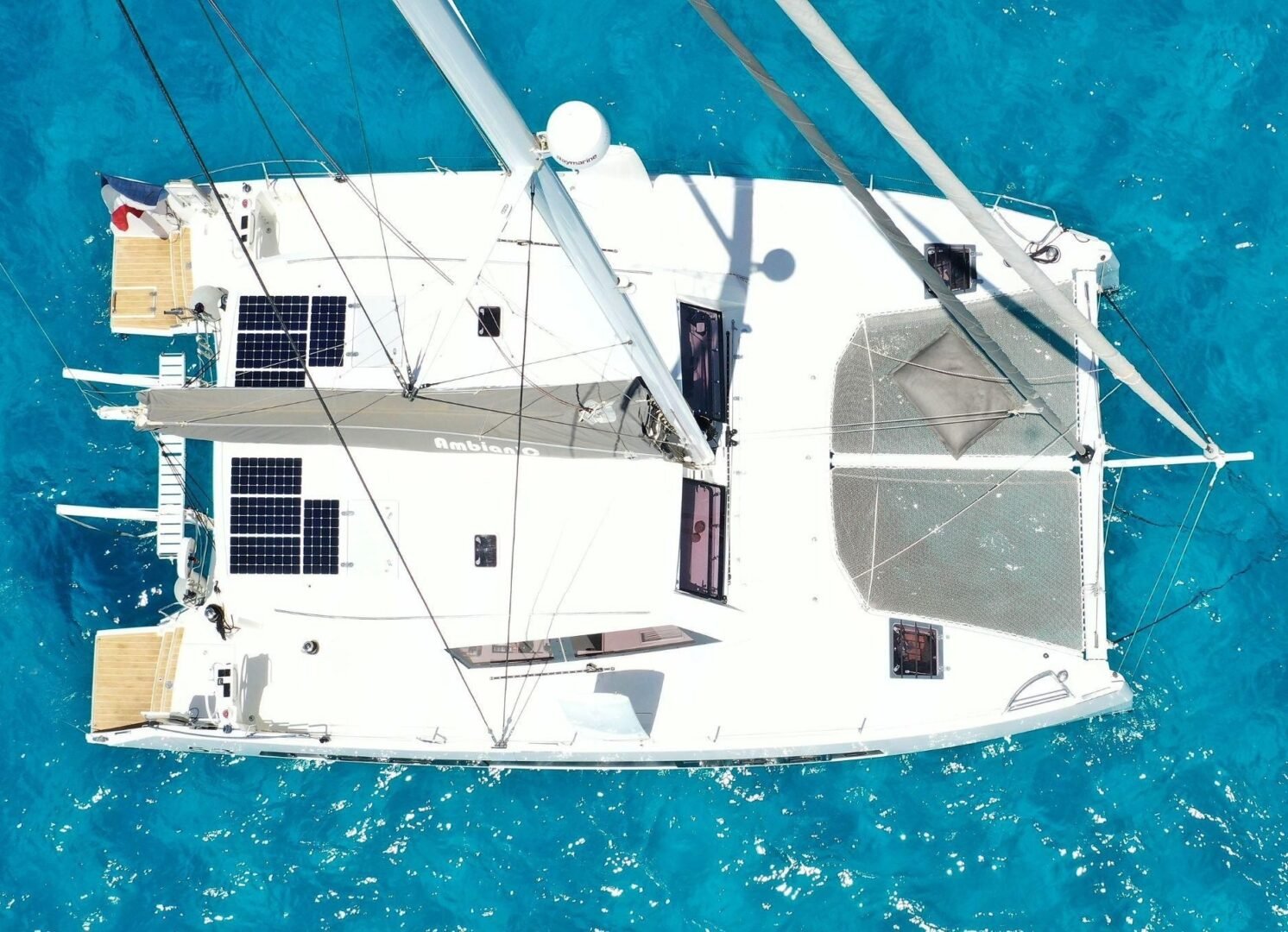 Alquila el My Ambian'C, un catamarán Catana 53
