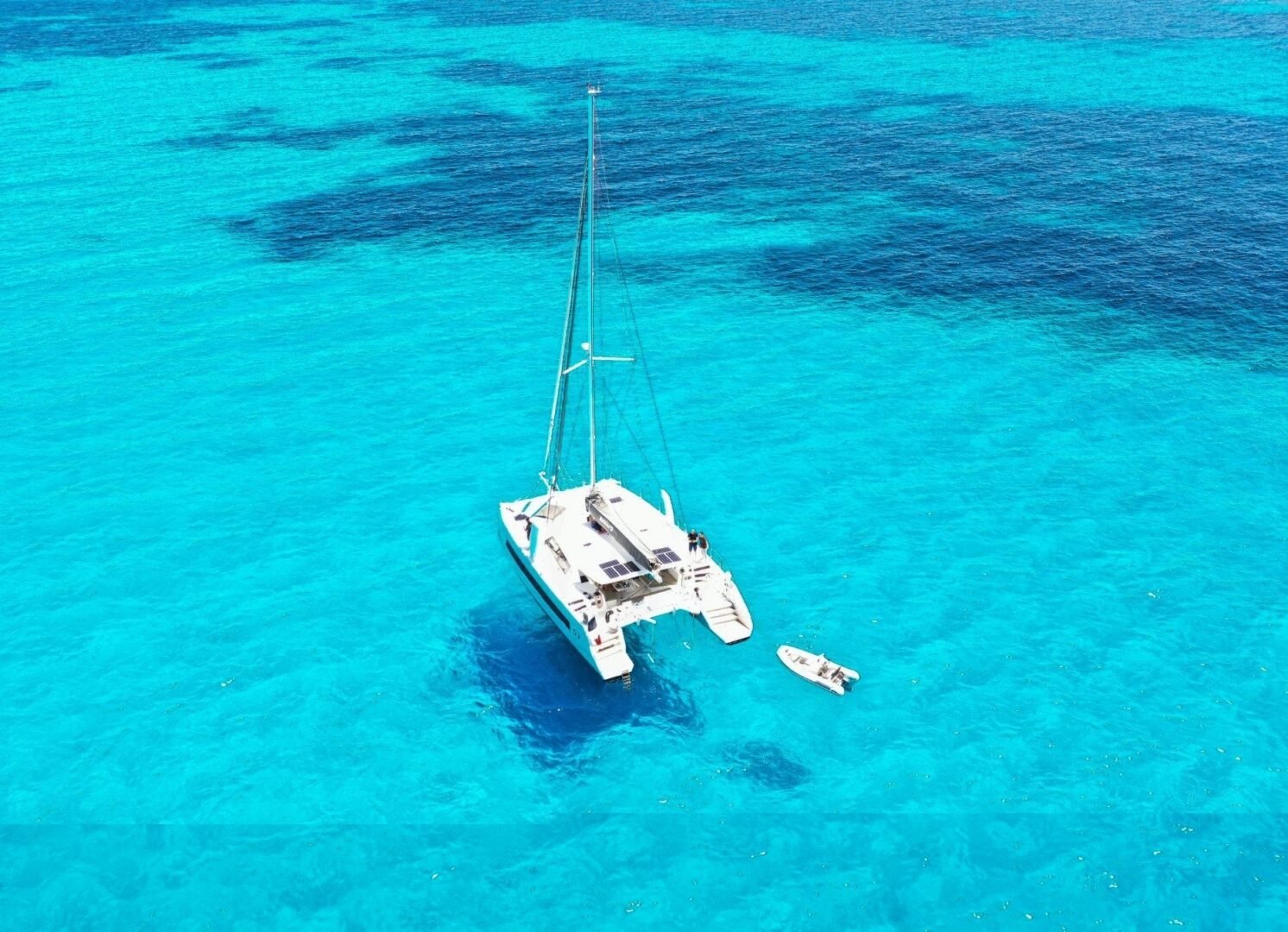Alquila el My Ambian'C, un catamarán Catana 53