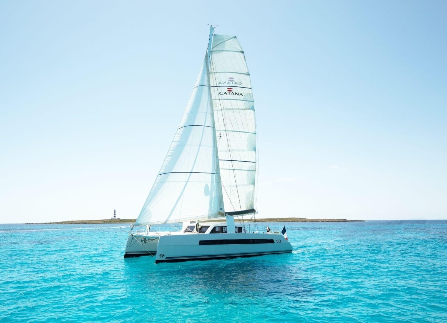 Alquila el My Ambian'C, un catamarán Catana 53